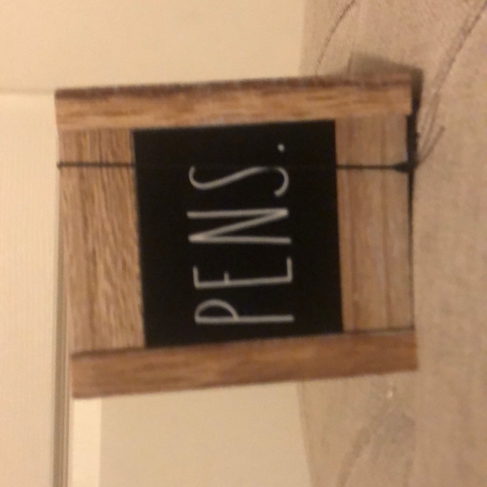 Rae Dunn pens organizer